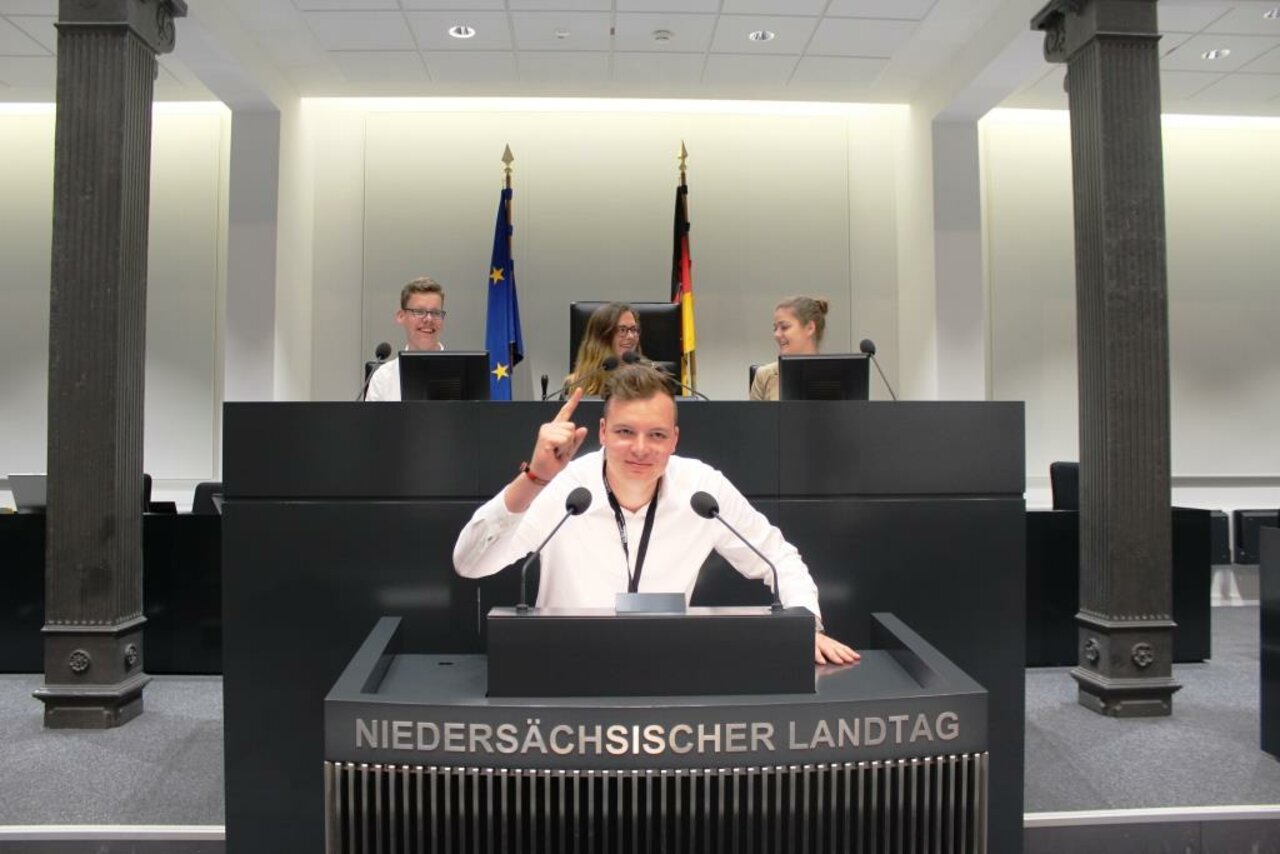 Sendestudio statt Klassenraum Image 2