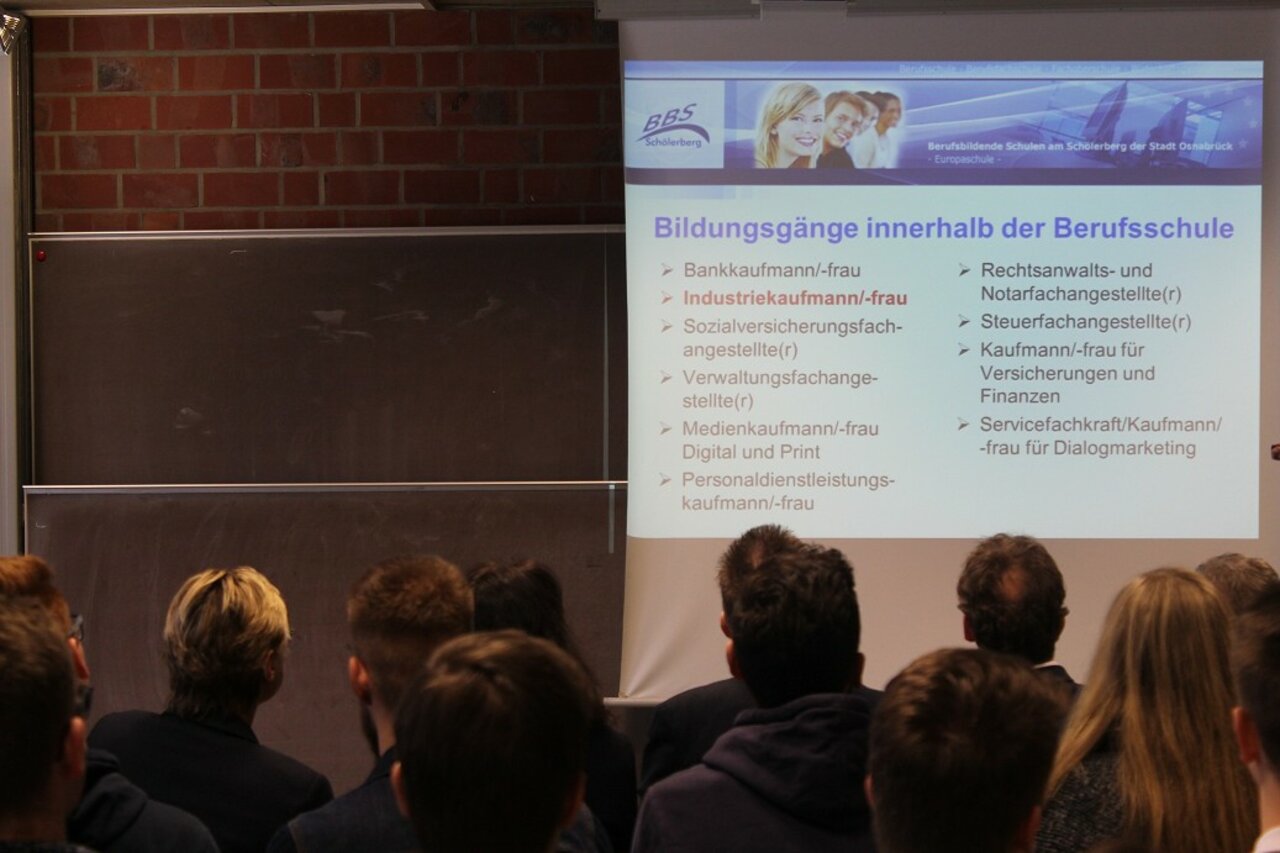 Kultusministerin Heiligenstadt informiert sich über Industrie/Wirtschaft 4.0 Image 12