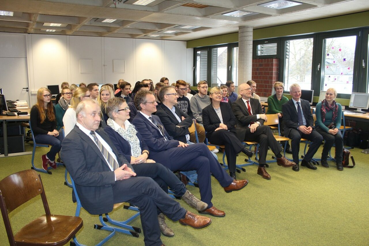 Kultusministerin Heiligenstadt informiert sich über Industrie/Wirtschaft 4.0 Image 13