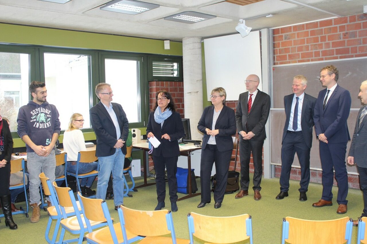 Kultusministerin Heiligenstadt informiert sich über Industrie/Wirtschaft 4.0 Image 15