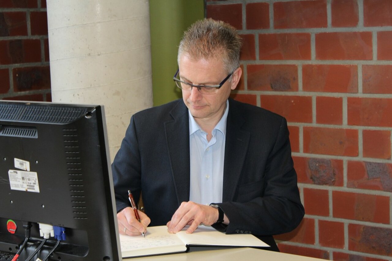 Kultusministerin Heiligenstadt informiert sich über Industrie/Wirtschaft 4.0