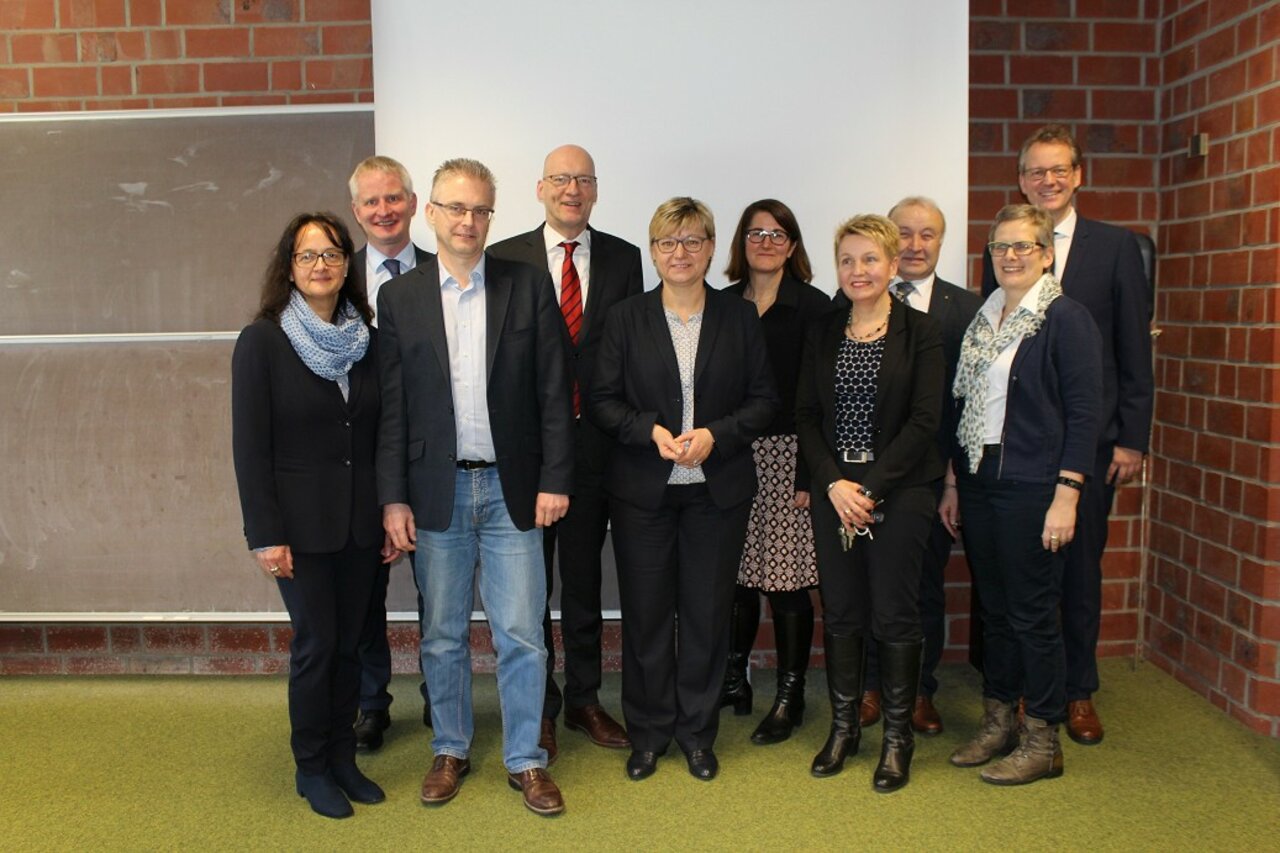 Kultusministerin Heiligenstadt informiert sich über Industrie/Wirtschaft 4.0 Image 3