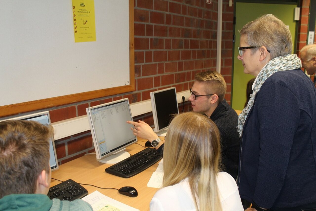 Kultusministerin Heiligenstadt informiert sich über Industrie/Wirtschaft 4.0 Image 9