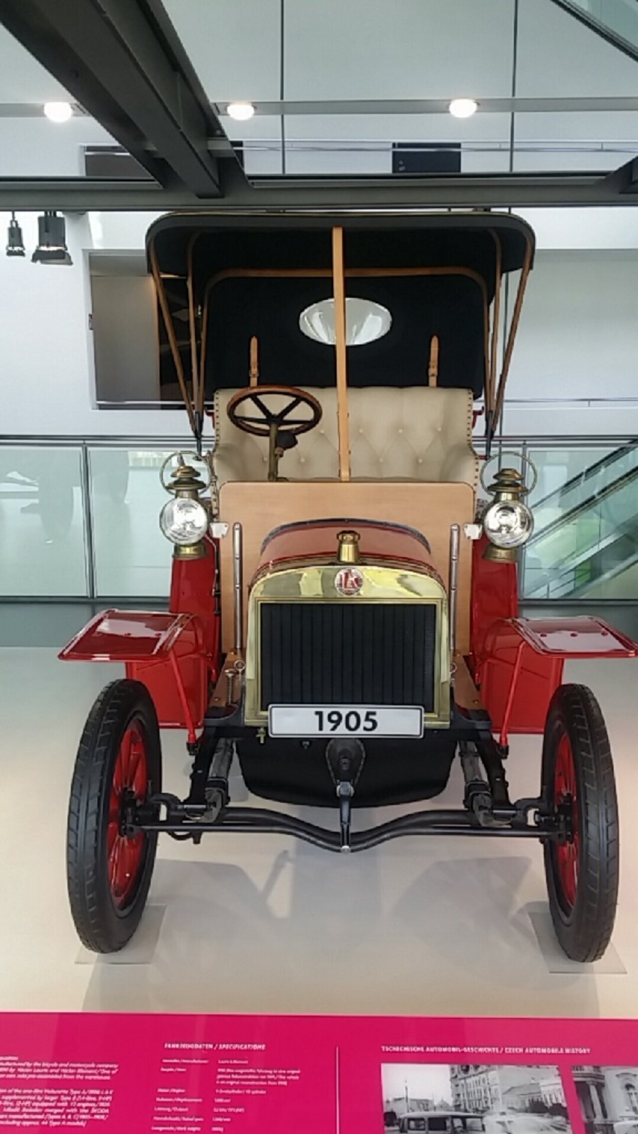 Schülerzeitungsredaktion in Autostadt Wolfsburg Image 3