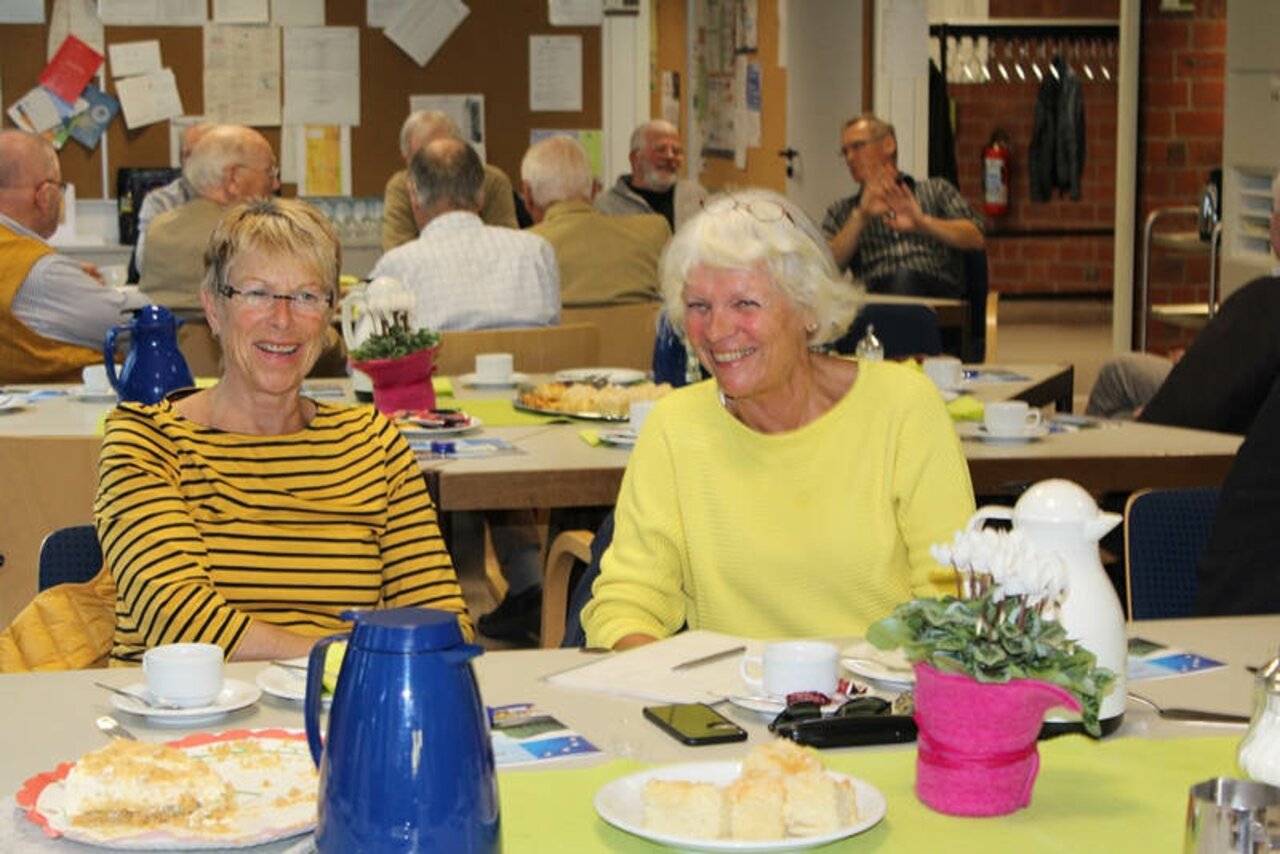 Erfahrungsaustausch mit Pensionärinnen und Pensionären