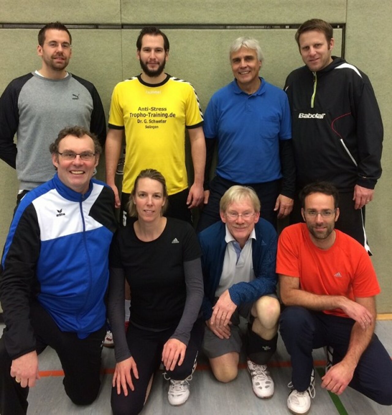 Jahrgang 12 dominiert Weihnachts-Volleyballturnier Image 11