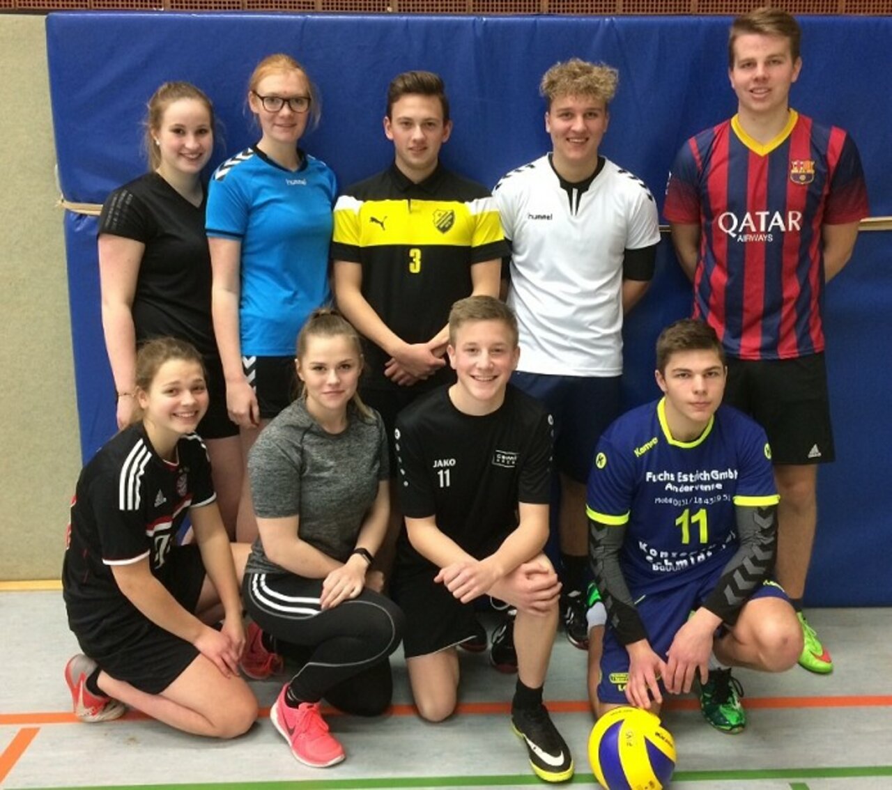 Jahrgang 12 dominiert Weihnachts-Volleyballturnier Image 7