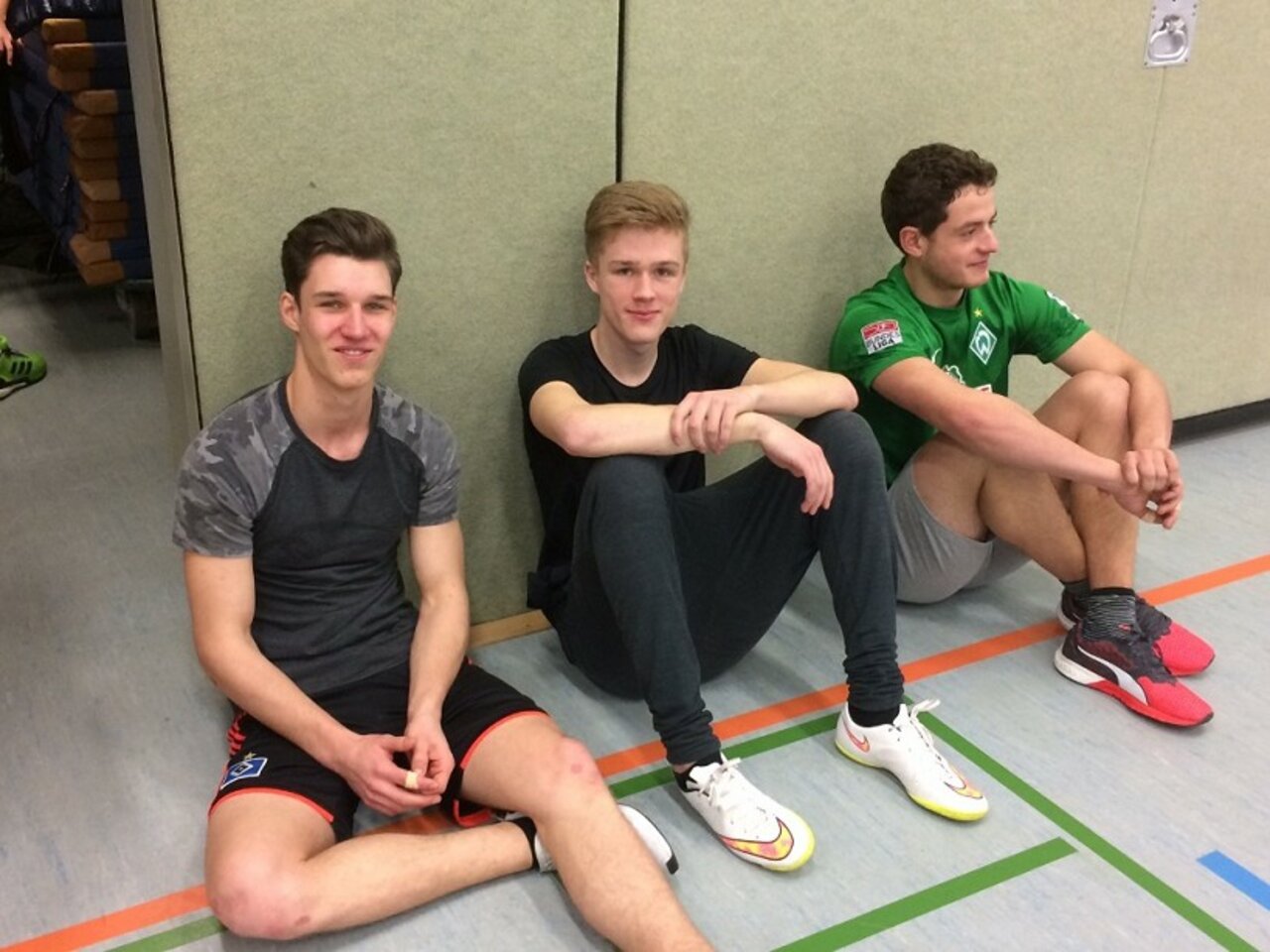 Jahrgang 12 dominiert Weihnachts-Volleyballturnier Image 8