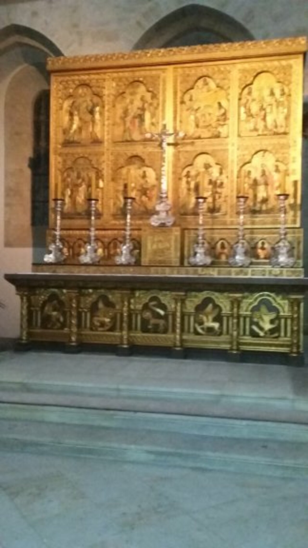 Religionskurse besuchen den Dom zu Osnabrück Image 1