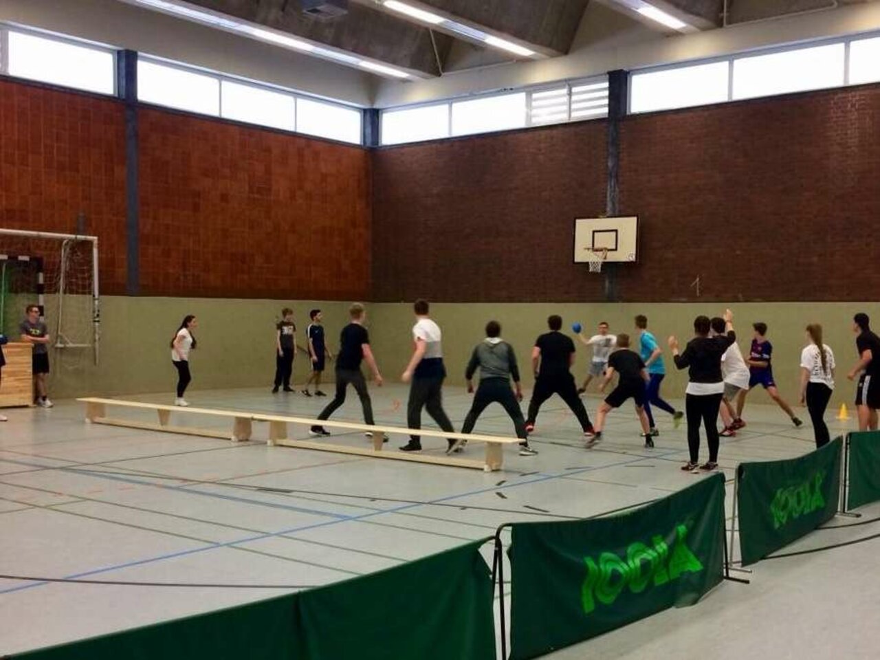 ID17-2 siegt beim Völkerballturnier Image 3