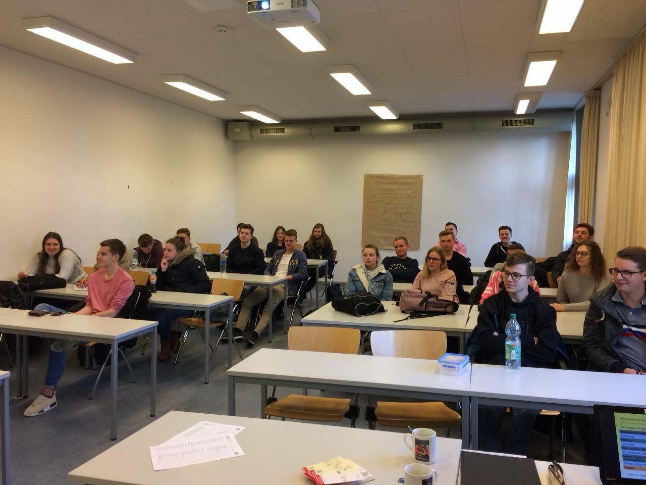 Studien- und Berufswahlseminar für Jahrgang 12, Wirtschaftsgymnasium Image 1