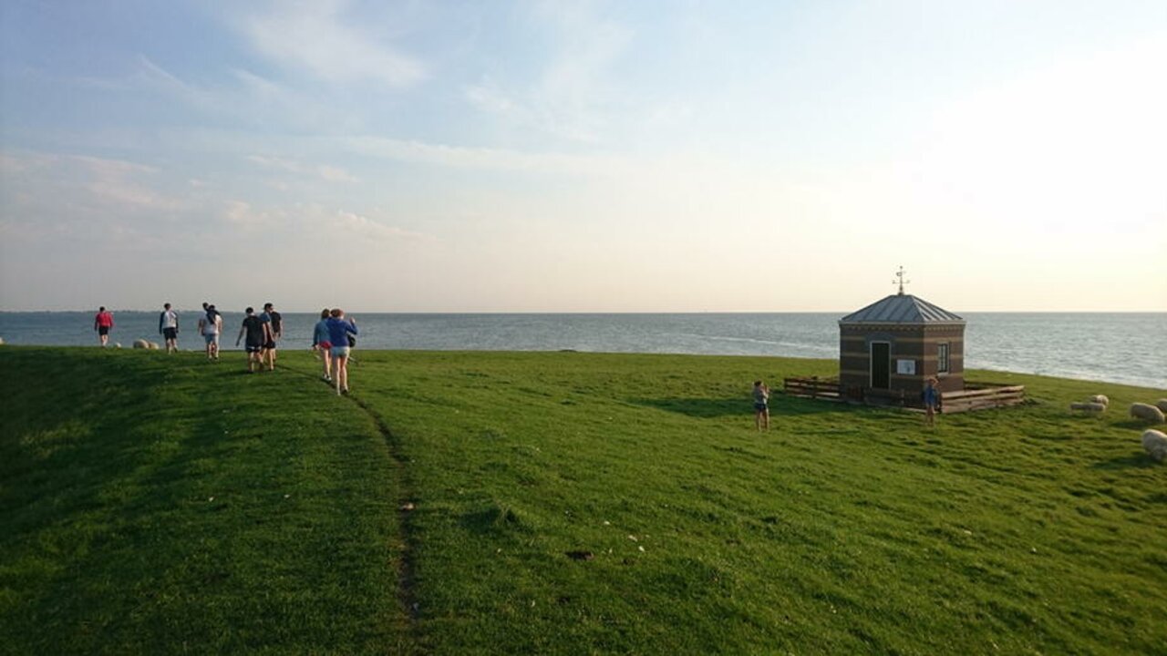 Ab ins flache Land Image 2