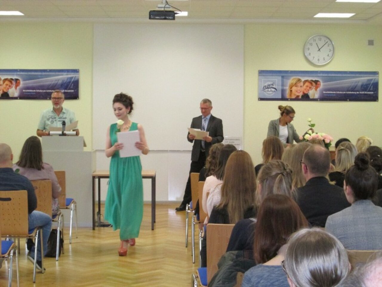 Abschlussfeier der Rechtsanwalts- und Notarfachangestellten Image 6