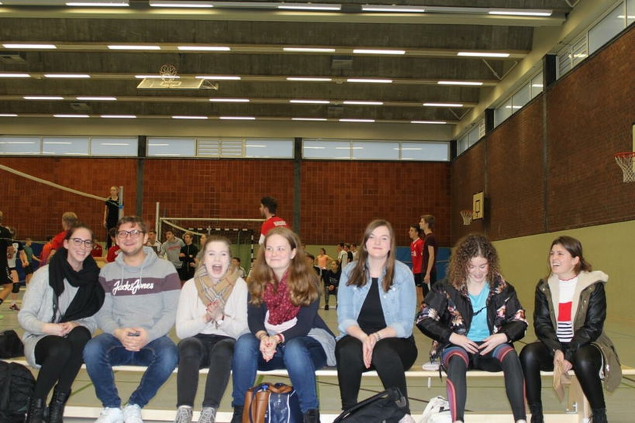 Tolle Spiele beim Weihnachts-Volleyballturnier Image 16