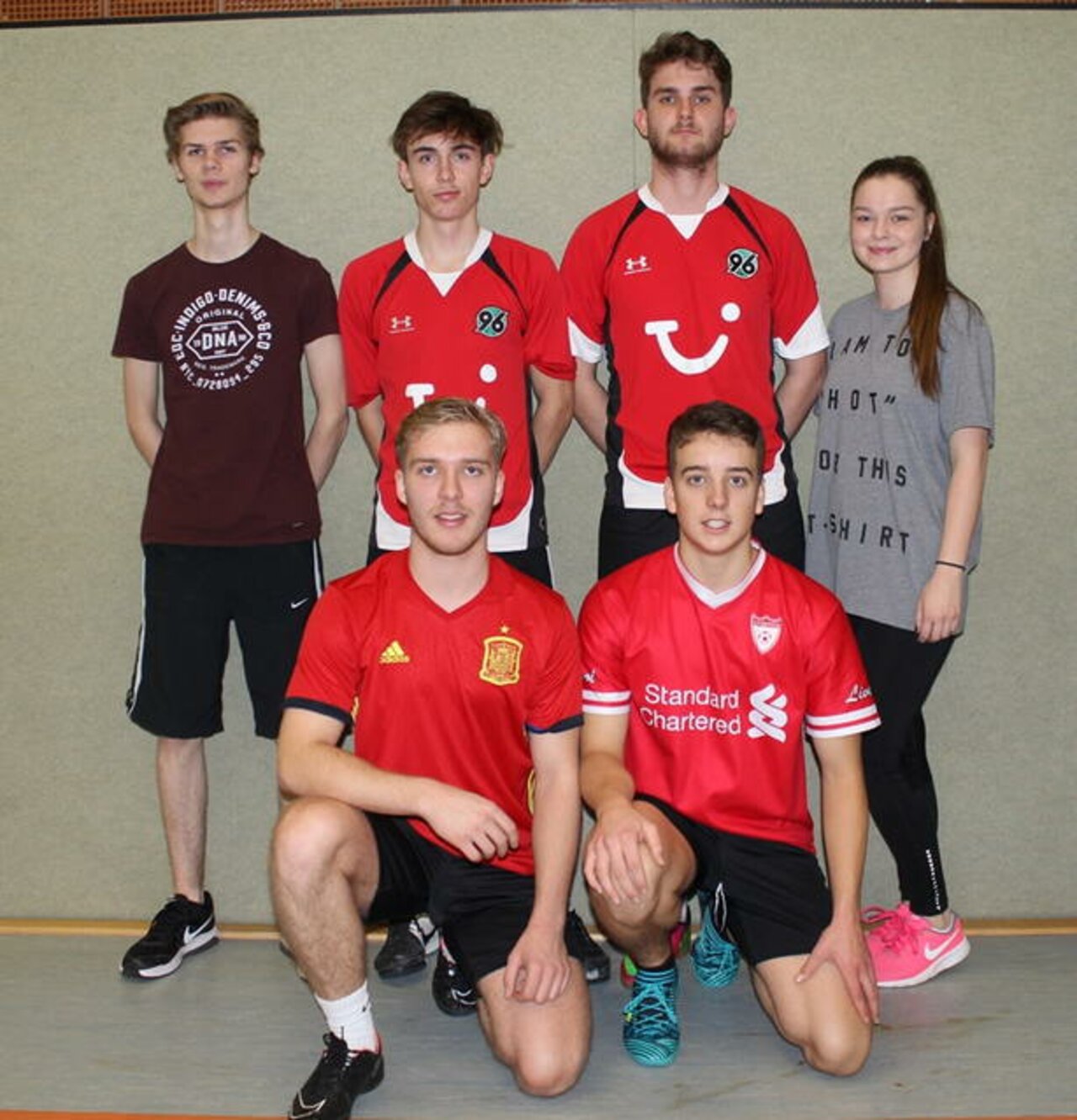 Tolle Spiele beim Weihnachts-Volleyballturnier Image 20