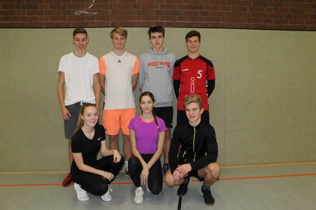Tolle Spiele beim Weihnachts-Volleyballturnier Image 24