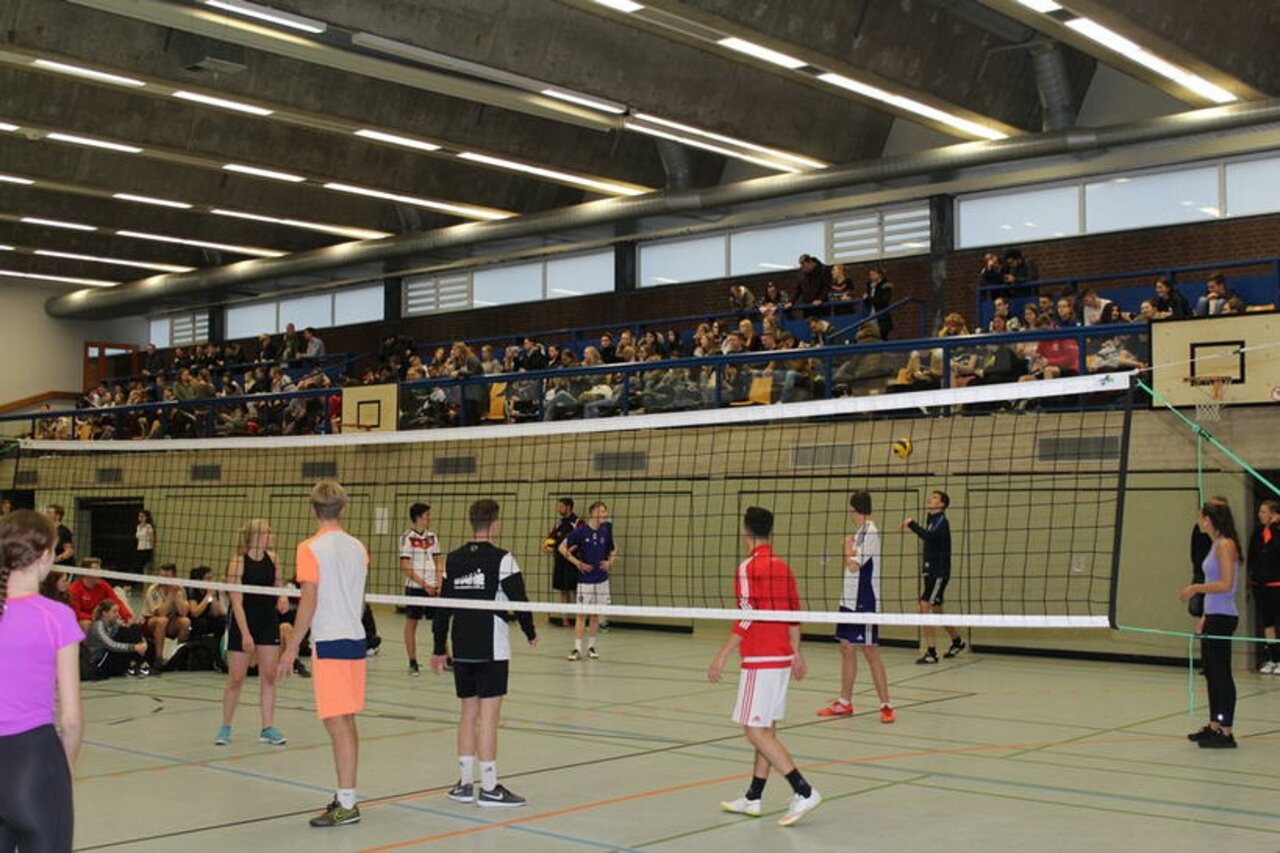 Tolle Spiele beim Weihnachts-Volleyballturnier Image 8