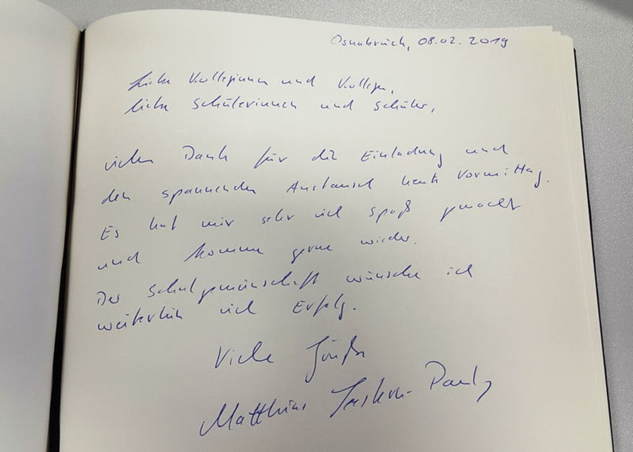 MdB Matthias Seestern-Pauly zu Gast an unserer Schule Image 2