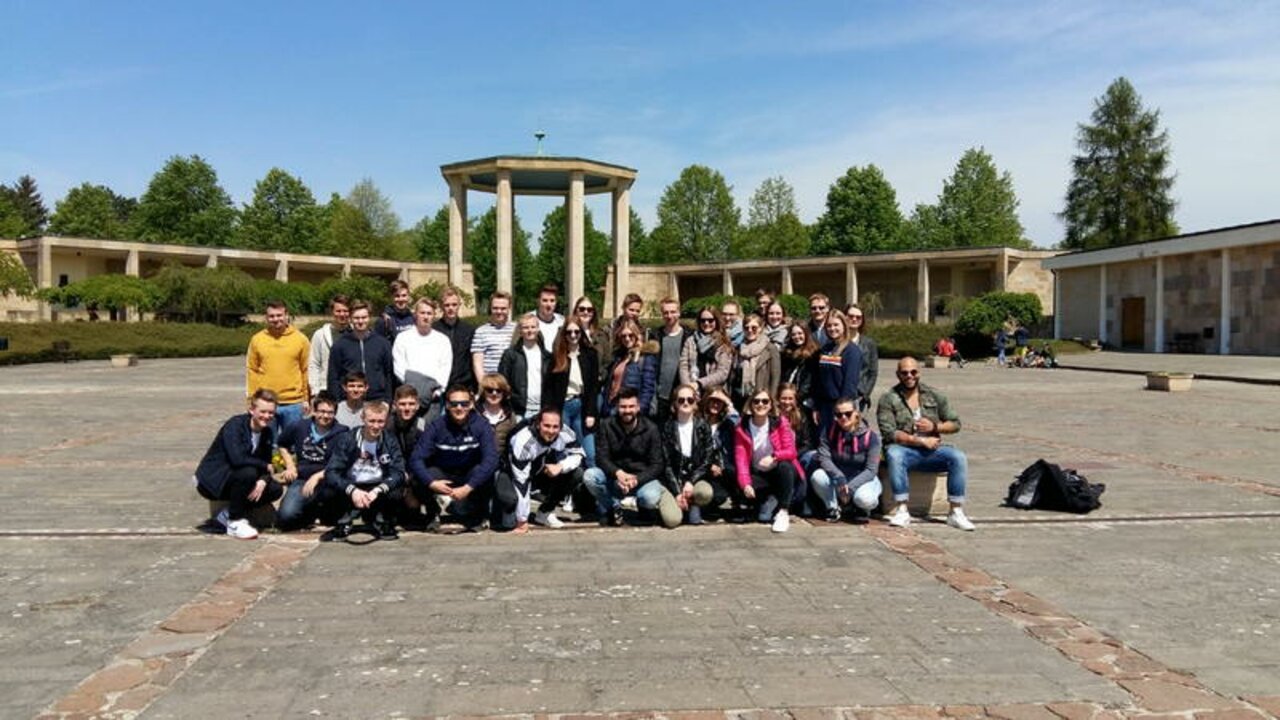 Pragfahrt der Industriekaufleute und Sozialversicherungsfachangestellten Image 1