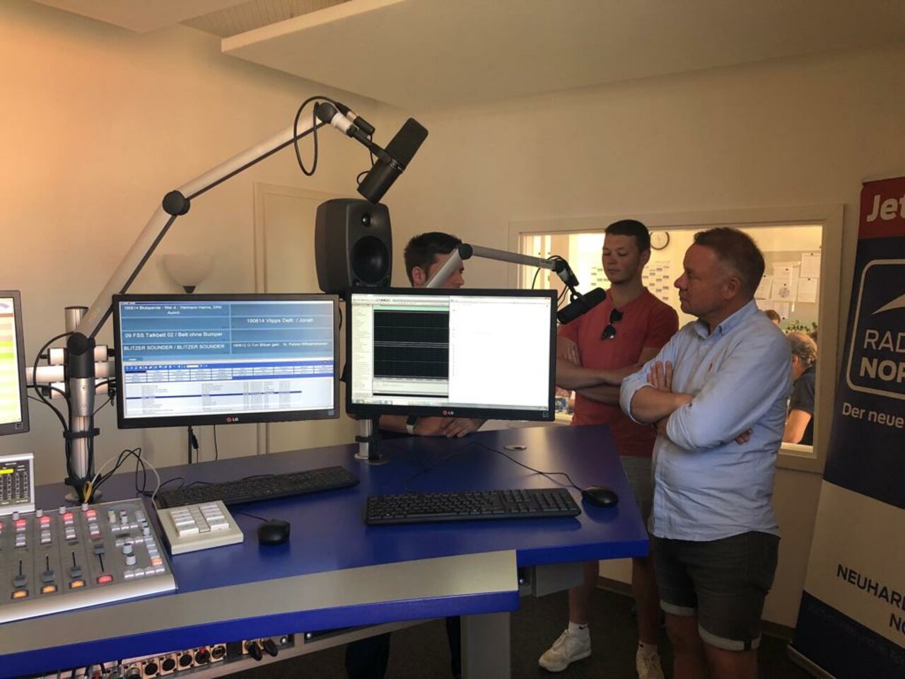 Radio Nordseewelle – Schülerzeitung und -radio on Tour Image 3