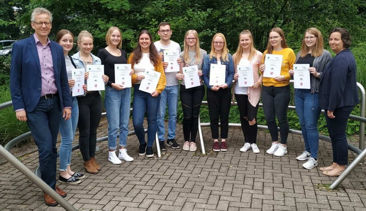 Erneut erfolgreiche KMK-Fremdsprachenzertifizierung in Englisch im Industriebereich Image 1