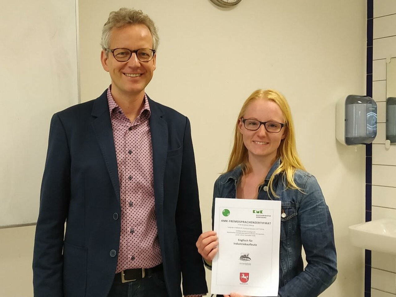 Erneut erfolgreiche KMK-Fremdsprachenzertifizierung in Englisch im Industriebereich Image 3