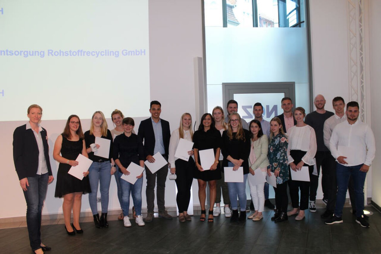 Industrie- und Medienkaufleute verabschiedet Image 3