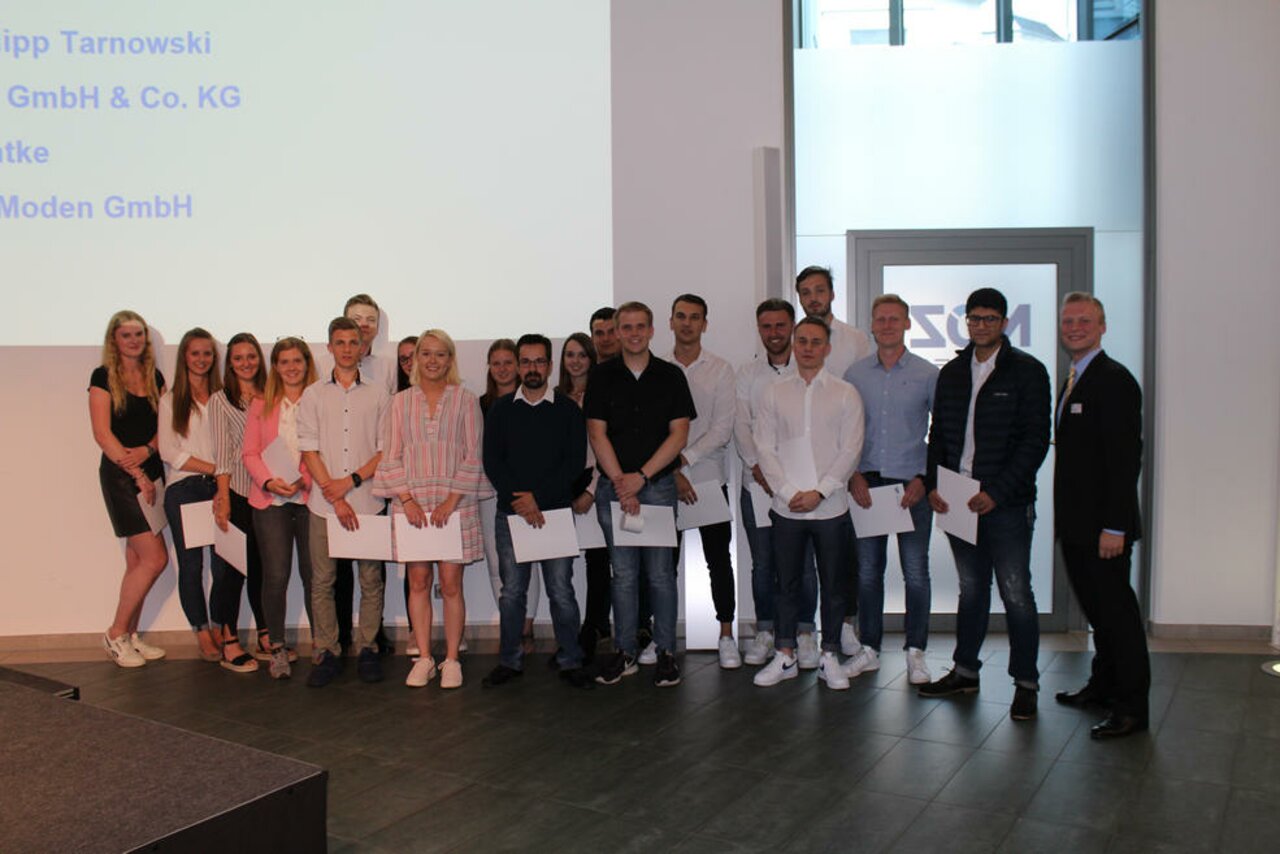 Industrie- und Medienkaufleute verabschiedet Image 7