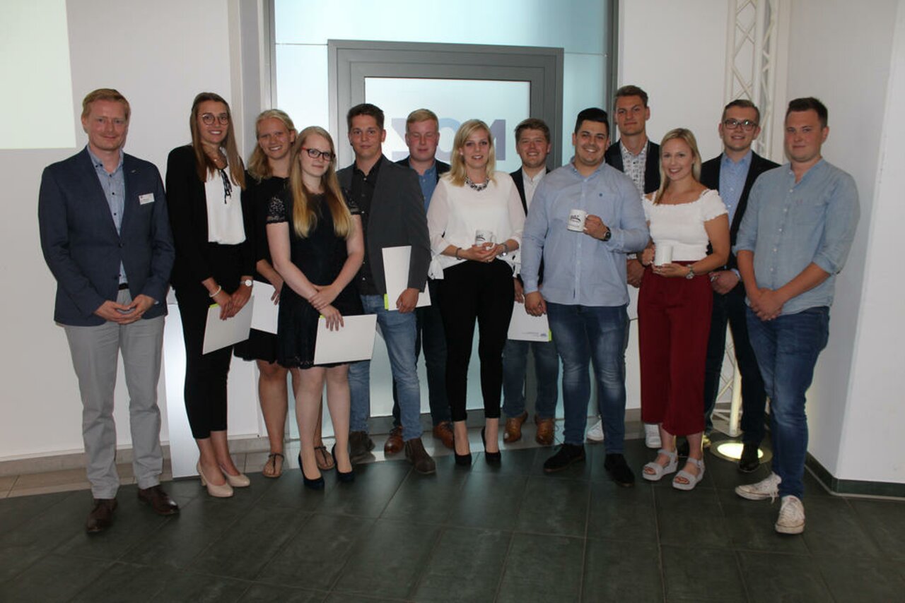 Industrie- und Medienkaufleute verabschiedet Image 8