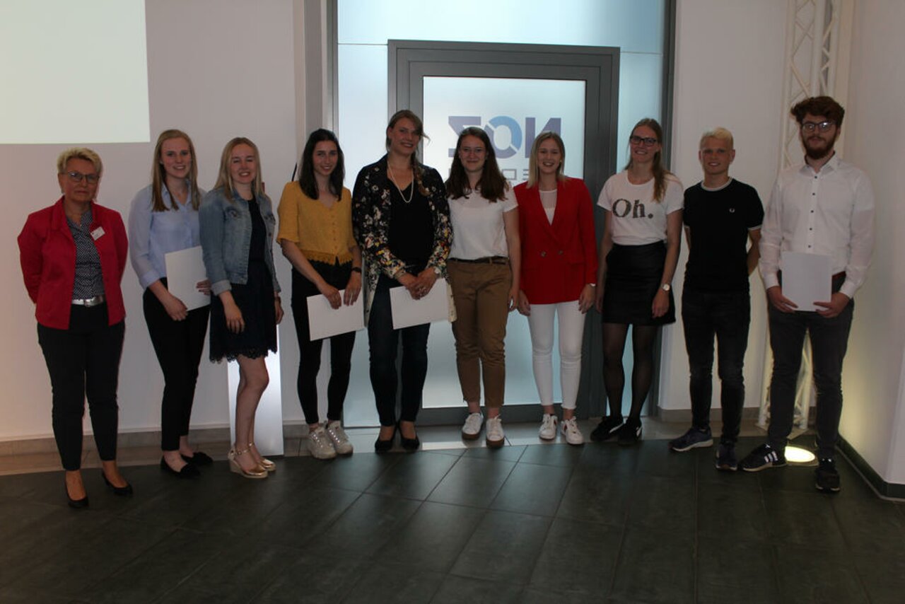 Industrie- und Medienkaufleute verabschiedet Image 9