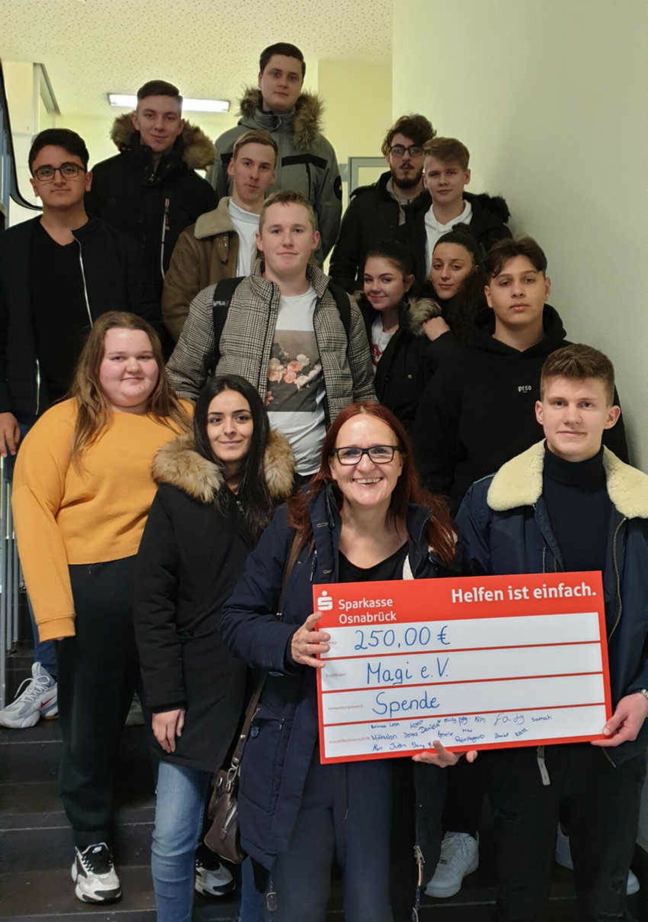 Klassen der Berufsfachschule spenden an Magi e. V.