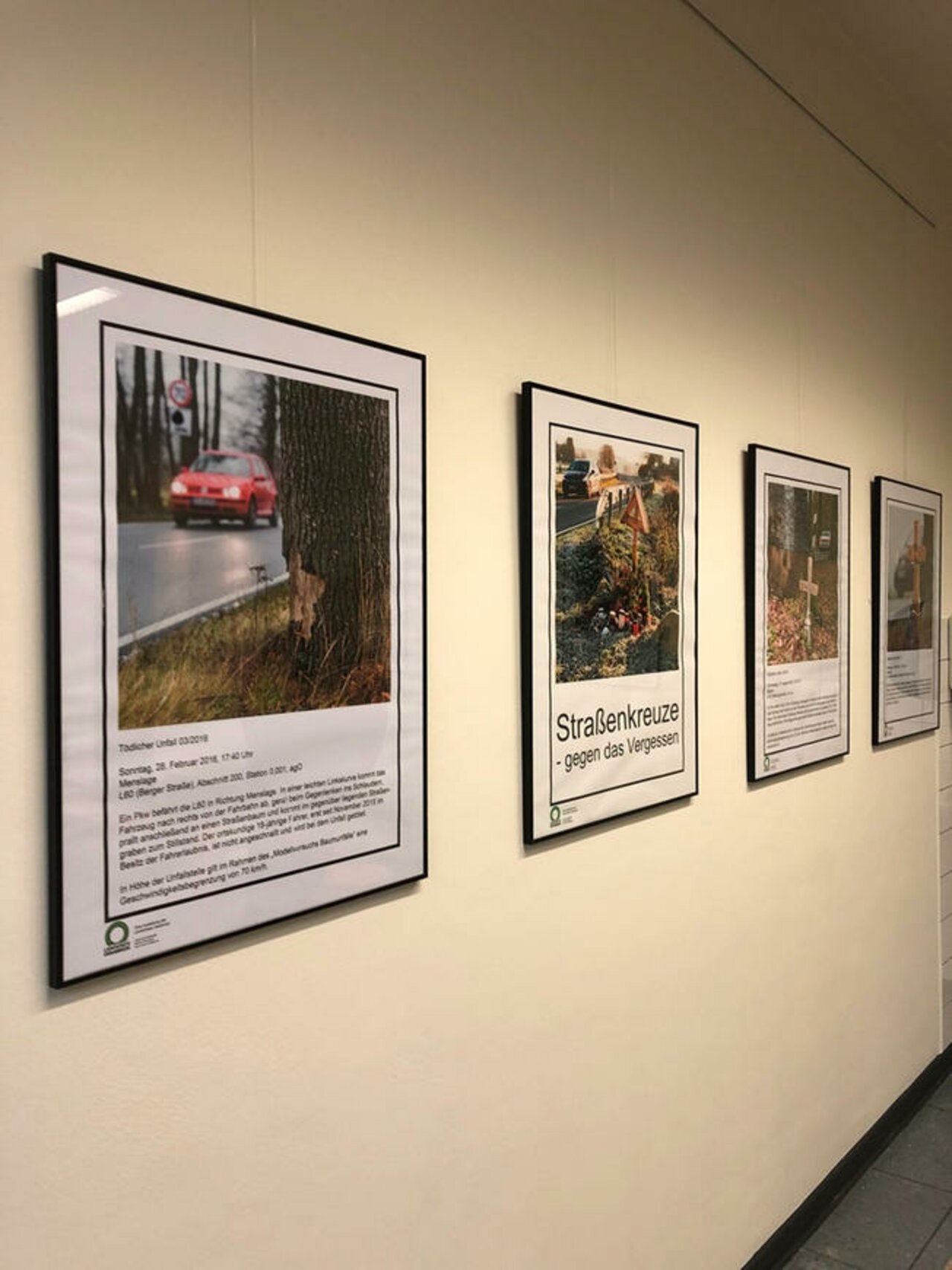 Straßenkreuze - gegen das Vergessen Image 2