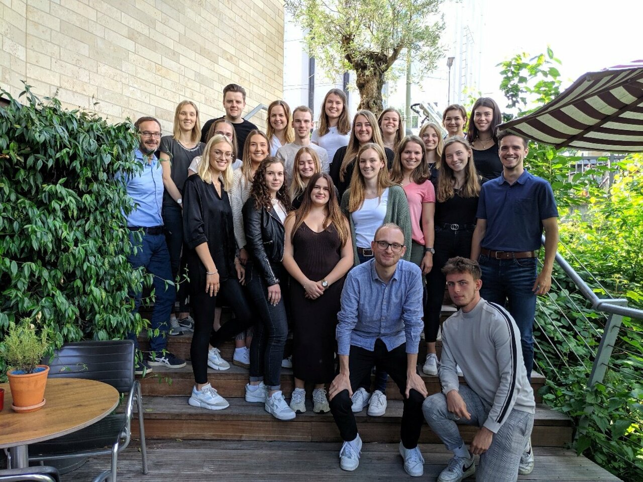 Dual Studierende bestehen erstes Etappenziel Image 1