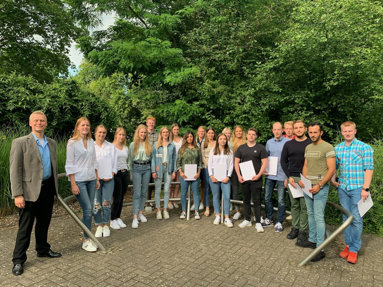 Abschlussveranstaltung der Industriekaufleute und der Medienkaufleute Digital und Print Image 1