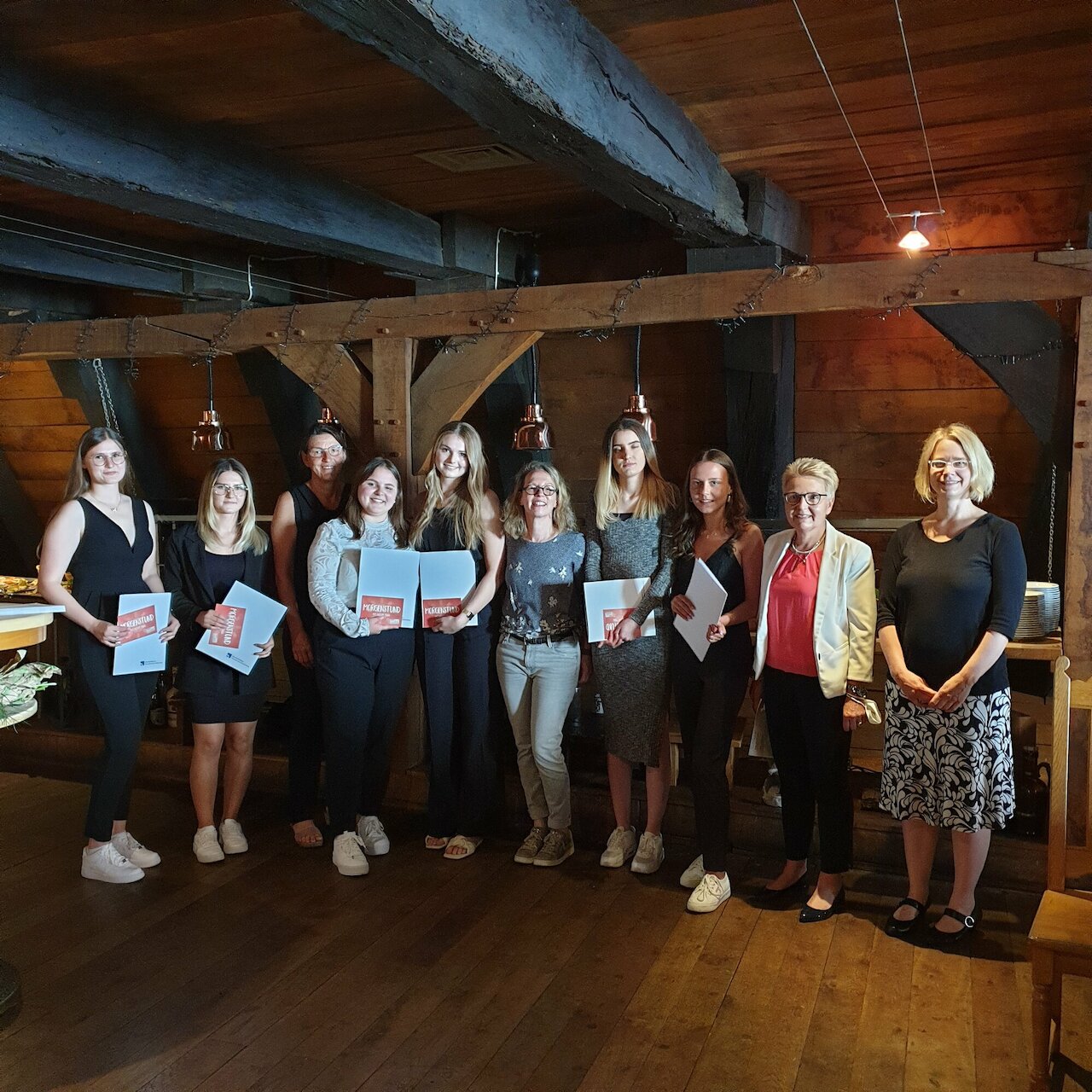 Lossprechung der Steuerfachangestellten Image 1