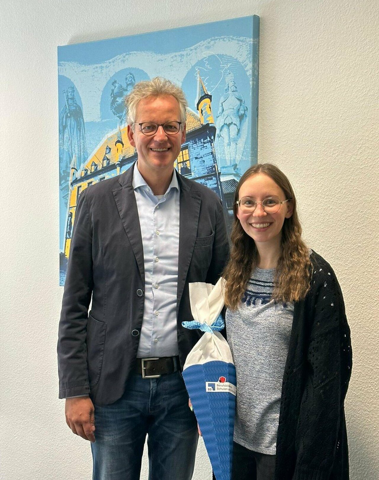 Neues Gesicht im Lehrerzimmer Image 1