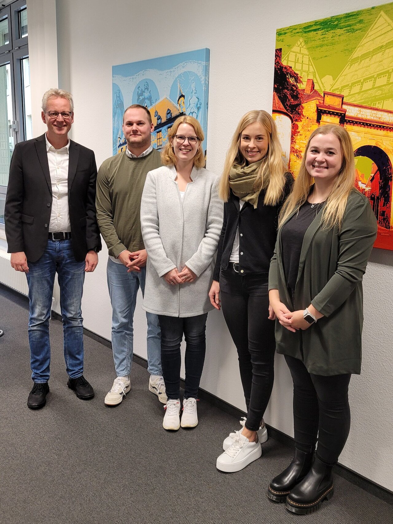 Viermal Verstärkung im Lehrerzimmer Image 1