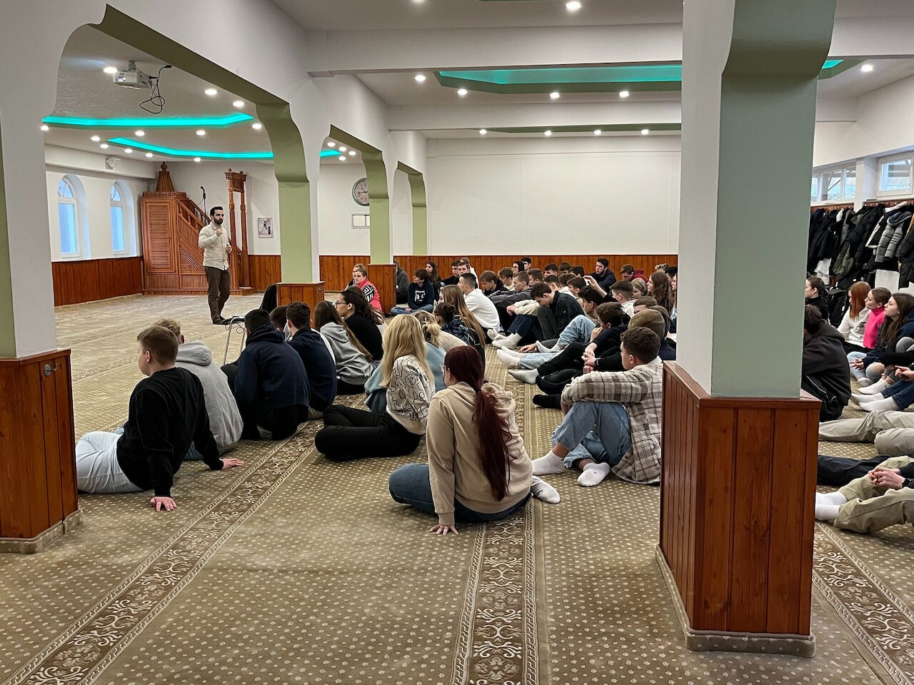 Besuch der IGMG Merkez-Moschee Image 7