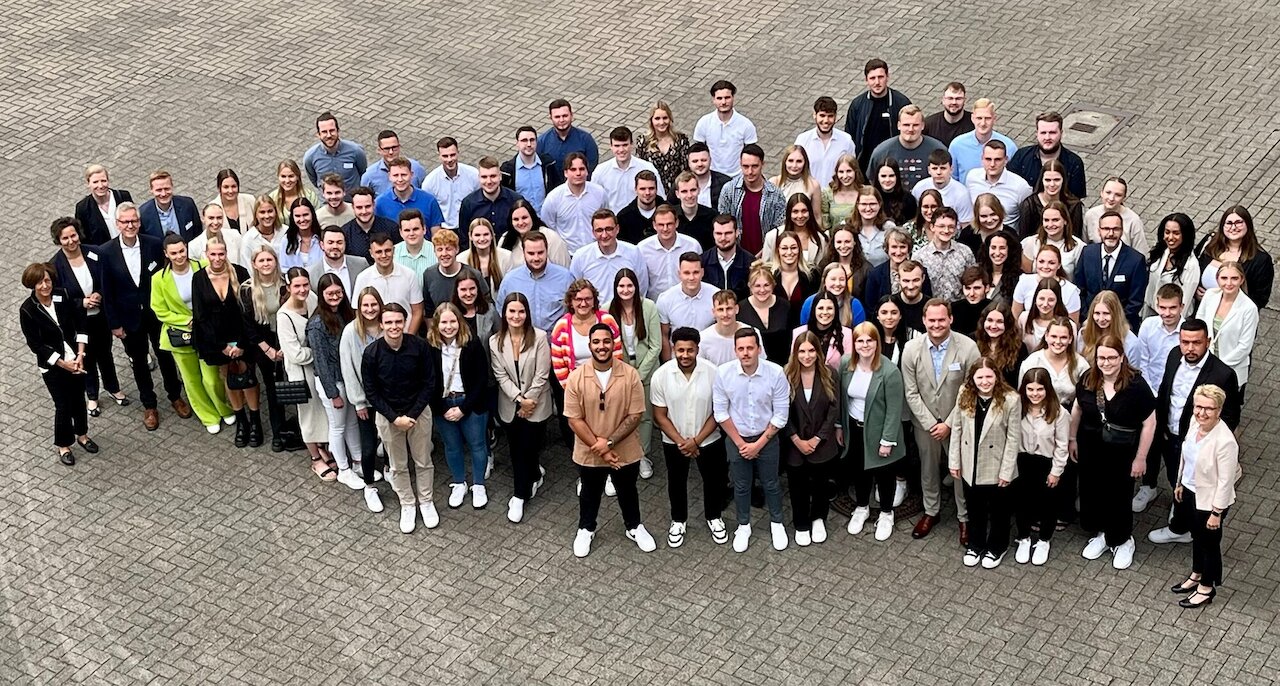 „Alle Träume können wahr werden, wenn wir den Mut haben, ihnen zu folgen.“ (Walt Disney) Image 1