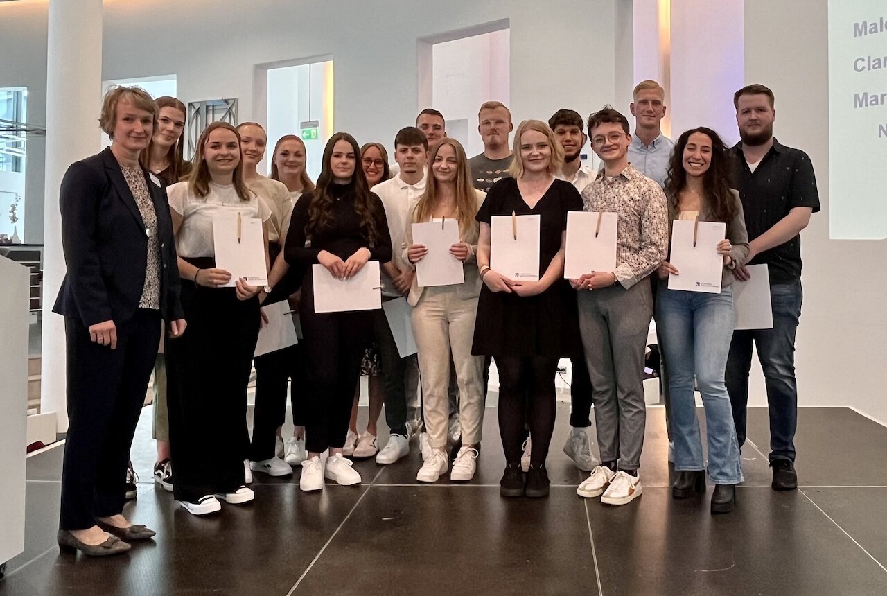 „Alle Träume können wahr werden, wenn wir den Mut haben, ihnen zu folgen.“ (Walt Disney) Image 4