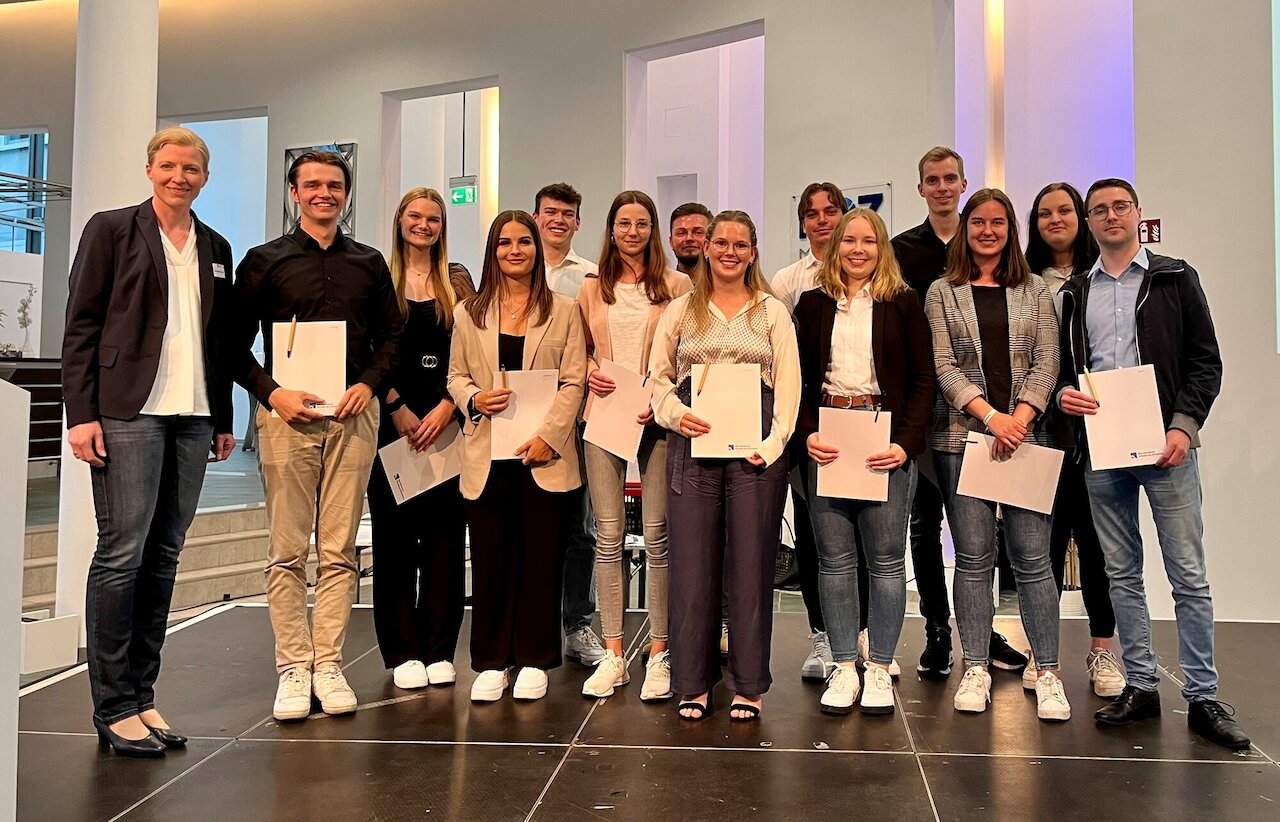 „Alle Träume können wahr werden, wenn wir den Mut haben, ihnen zu folgen.“ (Walt Disney) Image 5