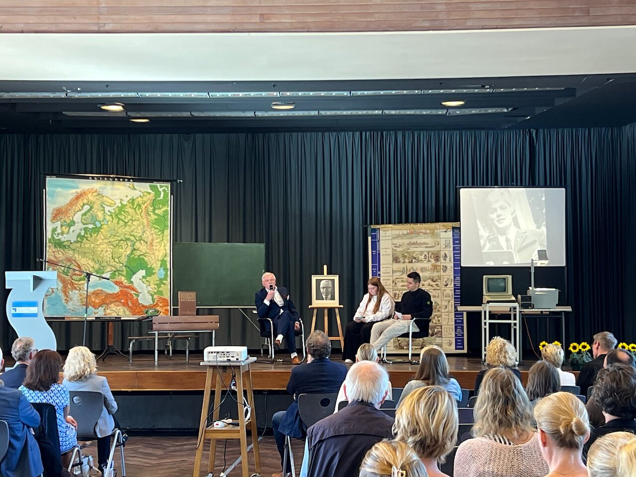 Wir feiern 75 Jahre Wirtschaftsgymnasium Osnabrück Image 5