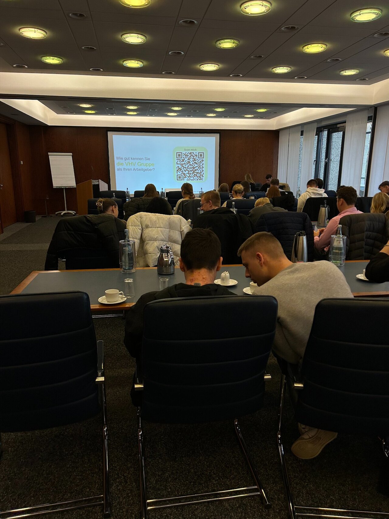 Betriebsbesichtigung in Hannover bei der VHV Gruppe Image 3