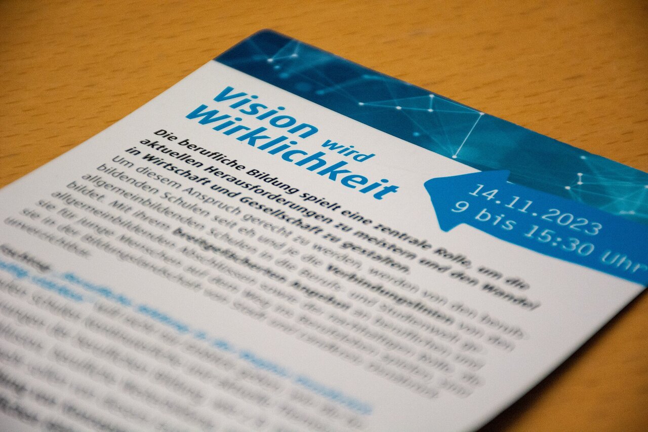 Vision wird Wirklichkeit! – Gemeinsamer Weg der sieben berufsbildenden Schulen des Landkreises und der Stadt Osnabrück Image 2