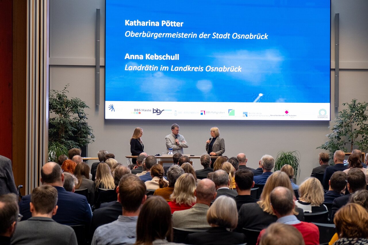 Vision wird Wirklichkeit! – Gemeinsamer Weg der sieben berufsbildenden Schulen des Landkreises und der Stadt Osnabrück Image 4