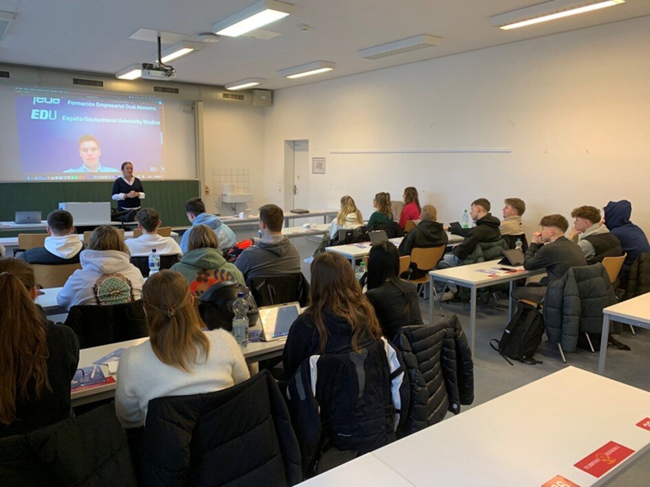 Studien- und Berufswahlseminar für den Jahrgang 12 des Wirtschaftsgymnasiums