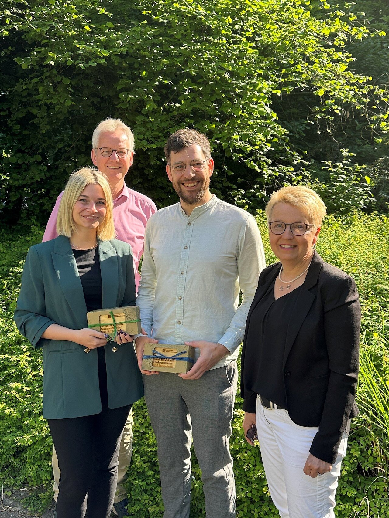 Neue Gesichter im Lehrerzimmer Image 1