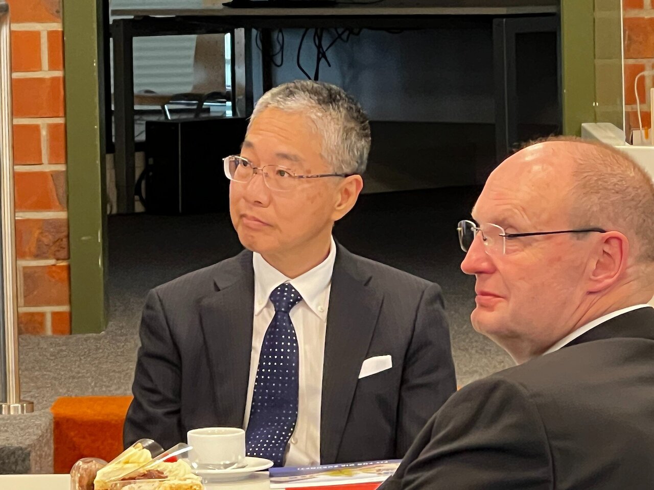 Japanischer Generalkonsul Toda besucht die BBS am Schölerberg Image 11