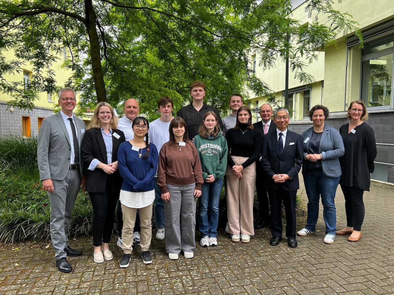 Japanischer Generalkonsul Toda besucht die BBS am Schölerberg Image 15