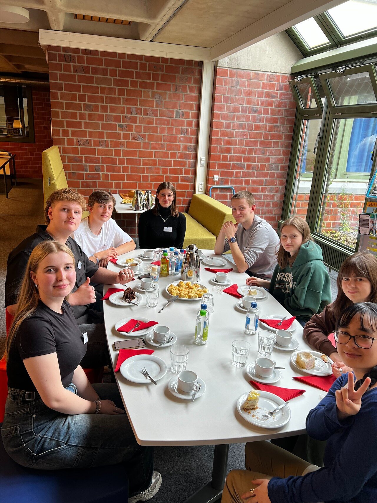 Japanischer Generalkonsul Toda besucht die BBS am Schölerberg Image 3